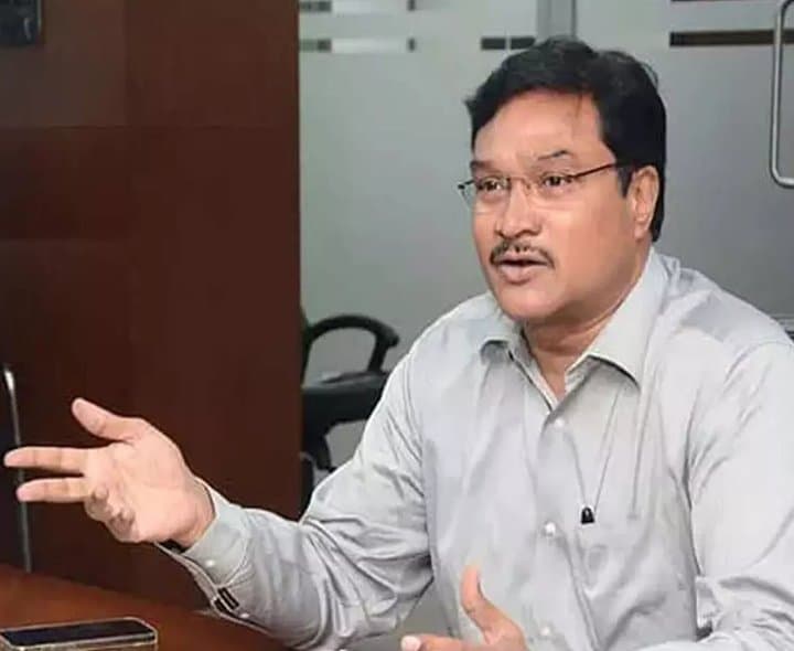 రంగనాథ్ సంతకం ఫోర్జరీపై కేసులు