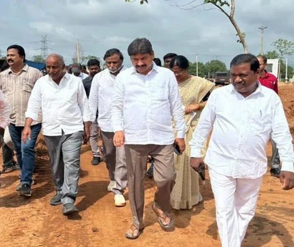 విద్యా హబ్‌గా కొత్తగూడెం - Udayam Digital