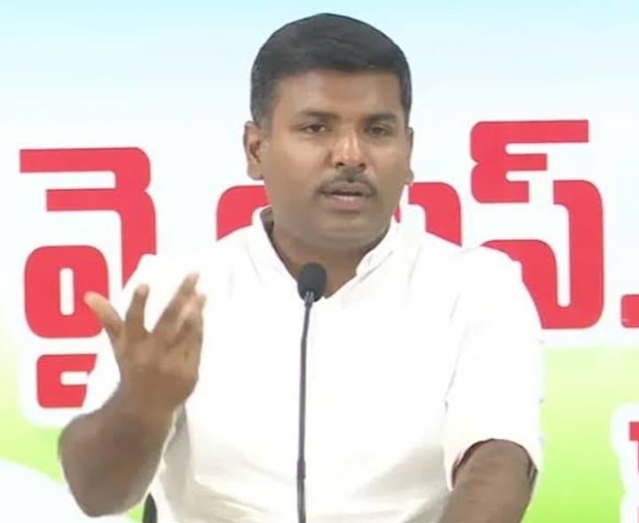 కొడుకును కాపాడేందుకే చంద్రబాబు ప్రయత్నం: గుడివాడ