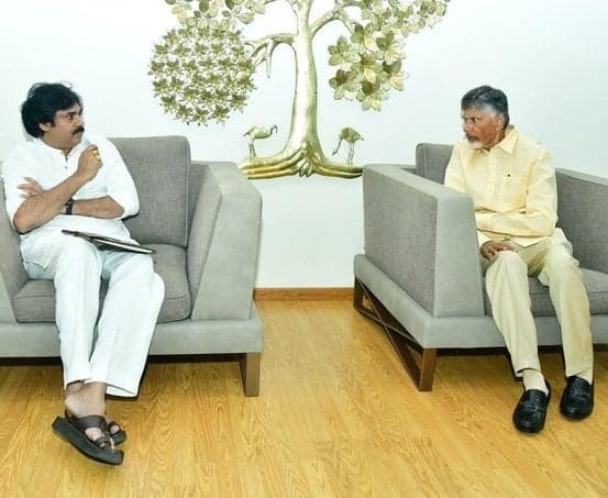 చంద్రబాబు నివాసానికి పవన్ కల్యాణ్