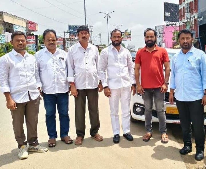 సదస్సుకు జనగామ గిరిజన సర్పంచుల పయనం
