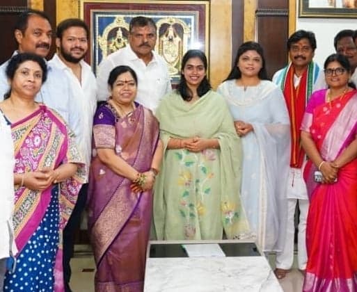 ZPTC ఎన్నికల్లో బొత్స కుటుంబం నుంచి నలుగురు