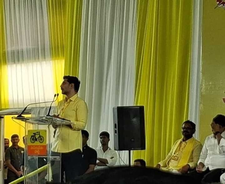 డిగ్రీ కాలేజీపై లోకేశ్ కీలక ప్రకటన