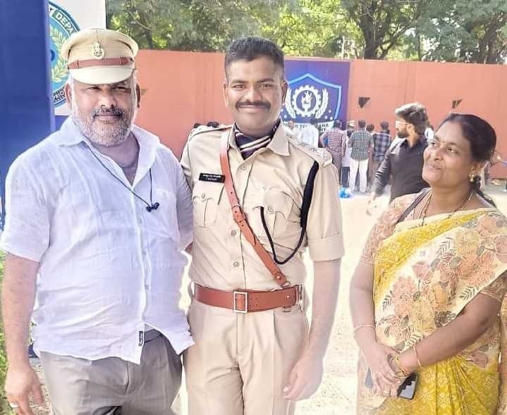 చిన్న హోటల్‌ కుటుంబం నుంచి డీఎస్పీగా 