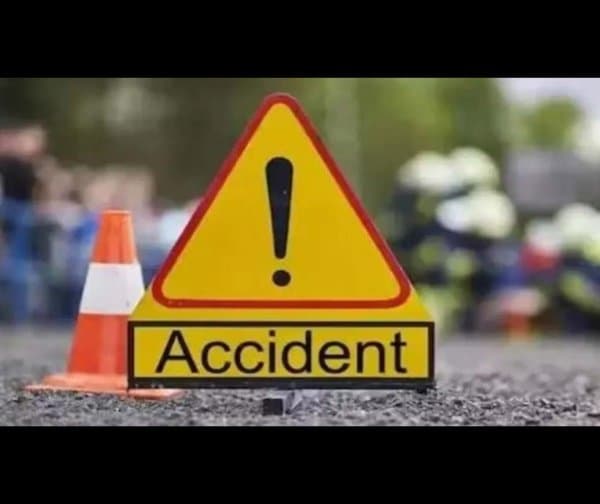 ఆటో బోల్తాపడి వ్యక్తి మృతి