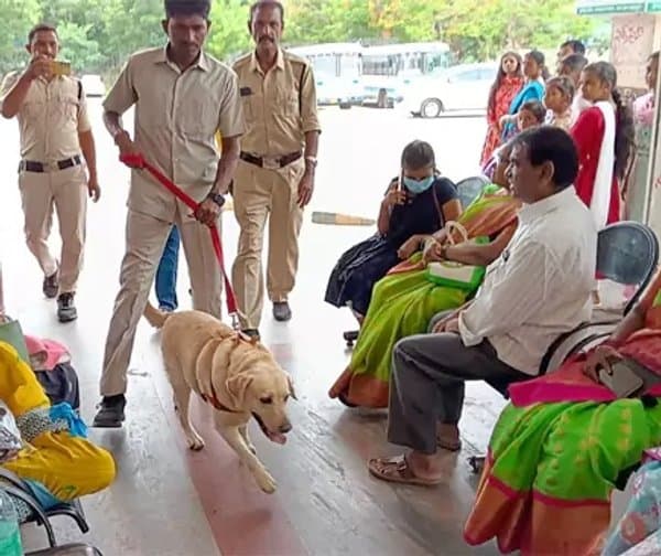 జగిత్యాలలో డ్రగ్స్ నిరోధానికి డాగ్ స్క్వాడ్ తనిఖీలు