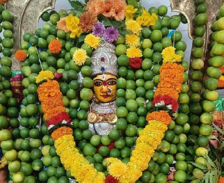 3 వేల నిమ్మకాయలతో కిల్లిపోలమ్మకు అలంకరణ