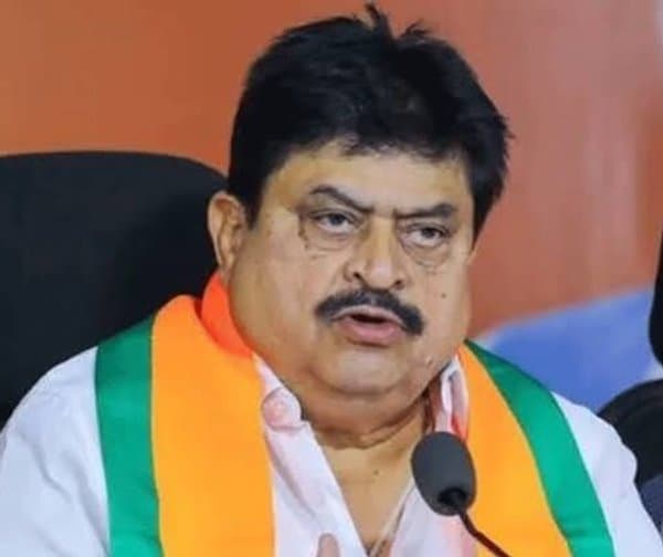 ఎస్‌ఐఆర్ ప్రక్రియపై రాజకీయ దుమారం