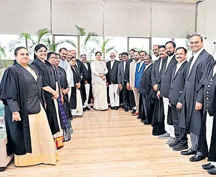 మహిళా లాయర్లకు భరోసా