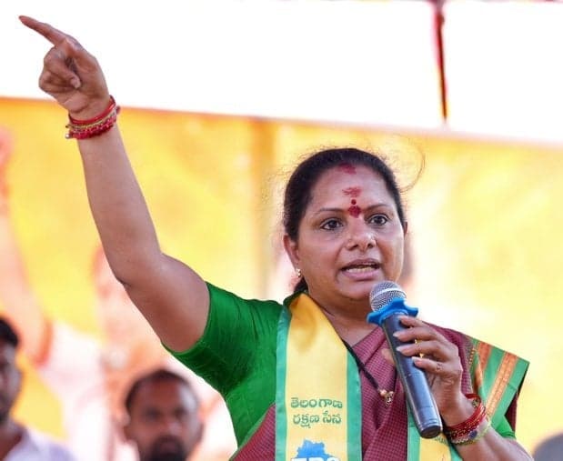 మూడు కార్పొరేషన్లలో టీఆర్ఎస్ జెండా ఎగురవేస్తాం: కవిత