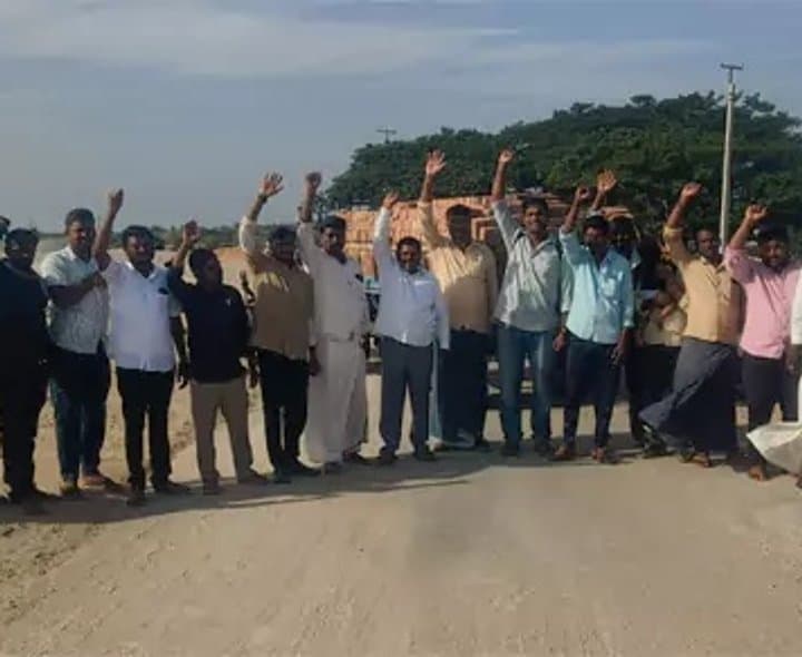 గట్టు-గద్వాల రహదారి అనుసంధానానికి కొనసాగుతున్న దీక్ష