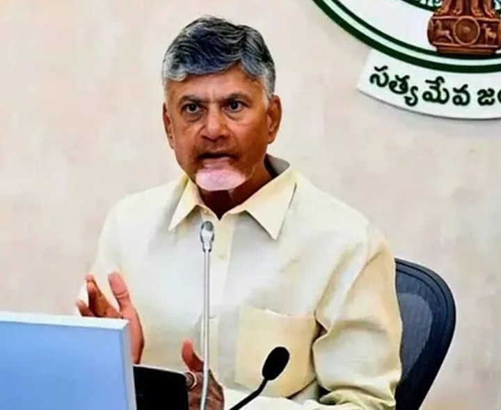 రైతులకు ఉచితంగా విమాన ప్రయాణం: చంద్రబాబు