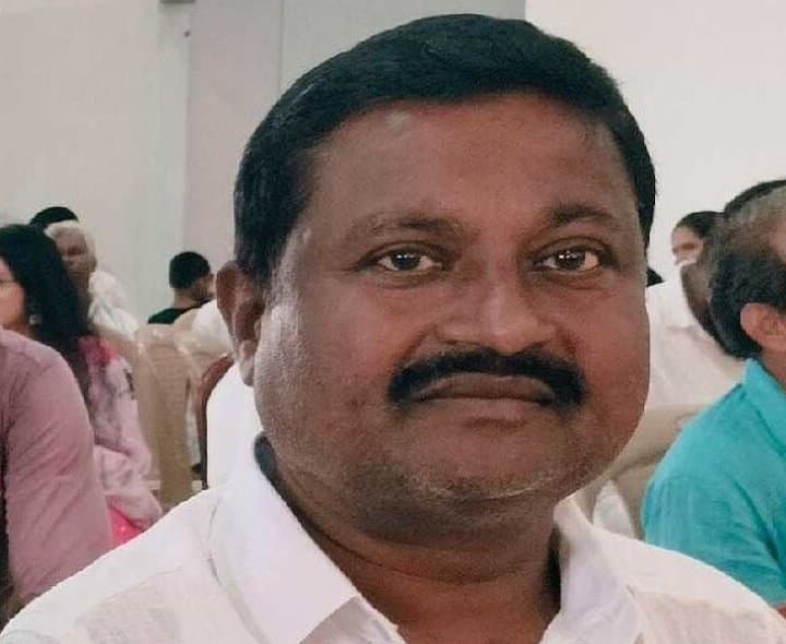 ఆసుపత్రిలో చికిత్స పొందుతూ MEO మృతి