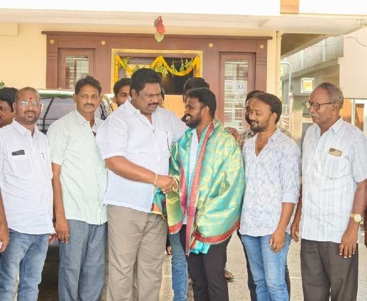 వైసీపీ సోషల్‌ మీడియా సెక్రటరీగా ప్రదీప్‌ రెడ్డి - Udayam