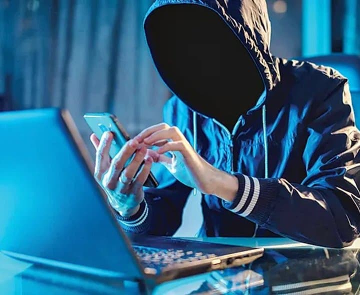 నకిలీ ప్రొఫైల్‌.. నిజమైన మోసం