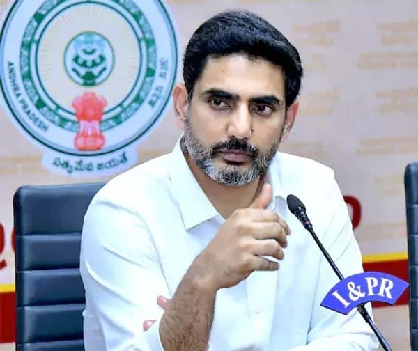 హోంమంత్రికి అండగా లోకేశ్ - Udayam Digital