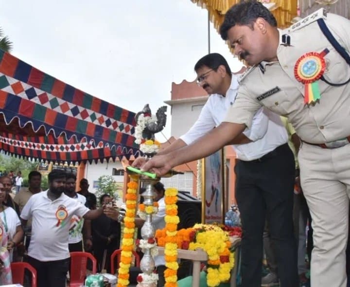 అంకితభావంతోనే విజయానికి బాట