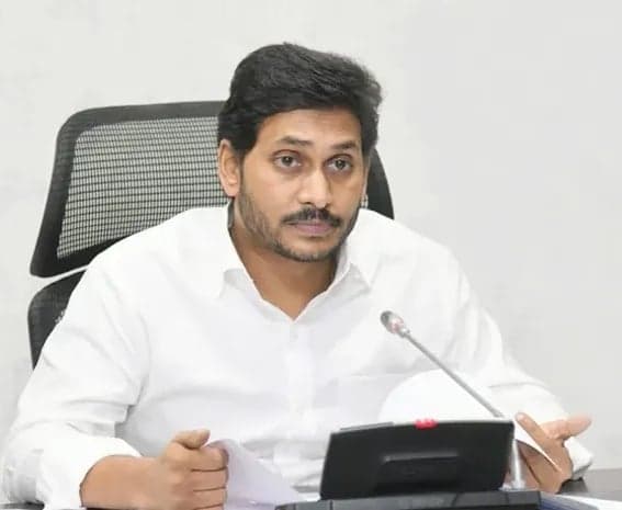 పిడుగుపాటు ఘటనపై జగన్ దిగ్భ్రాంతి