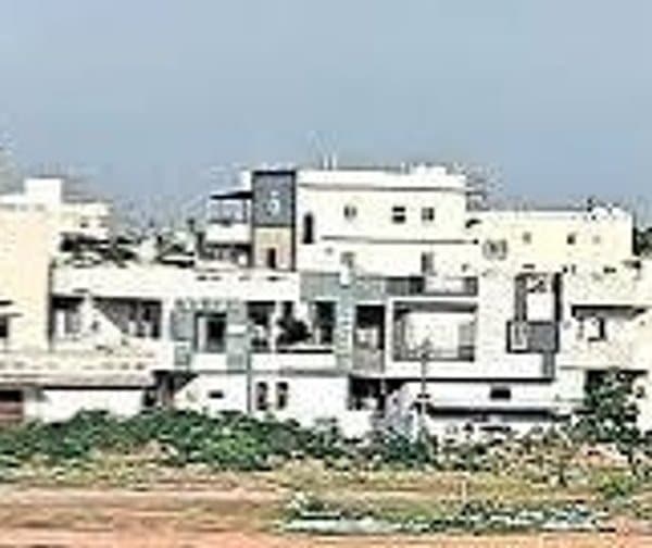 తాండూరులో అనుమతుల్లేని ఇళ్లు
