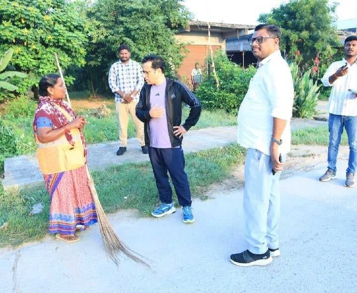 విలీన గ్రామాల్లో పారిశుద్ధ్యంపై ఫోకస్ - Udayam