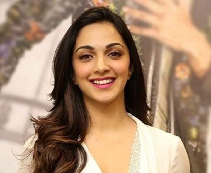 మహిళా పాత్రలు బలంగా ఉండాలి