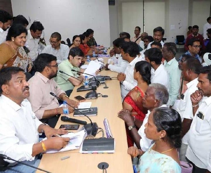 ప్రజావాణి దరఖాస్తులు త్వరగా పరిష్కరించాలి