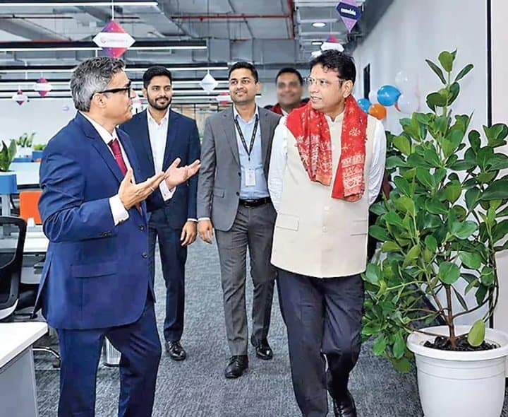 హైదరాబాద్‌లో క్లౌడ్‌ యాంగిల్స్‌ ఇంజినీరింగ్‌ కేంద్రం