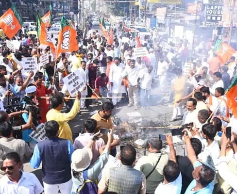 ఖర్గే వ్యాఖ్యలపై దేశవ్యాప్తంగా భాజపా నిరసనలు
