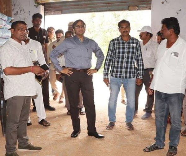 బూర్గంపహాడ్‌లో కలెక్టర్ ఆకస్మిక తనిఖీలు