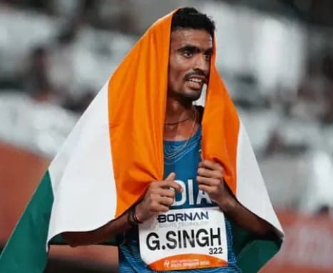  10 వేల మీటర్లలో రజతం