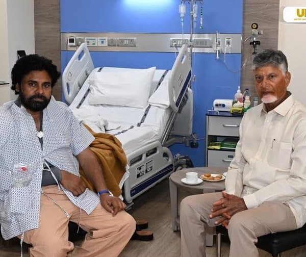 ముంబయిలో పవన్‌ను పరామర్శించిన సీఎం చంద్రబాబు