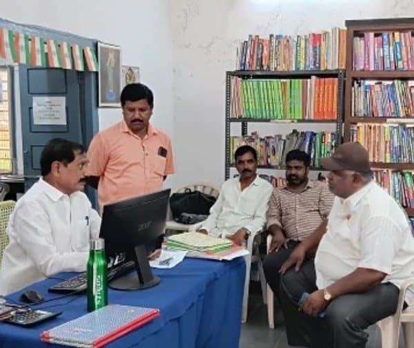 గ్రంథాలయాలను విజ్ఞాన కేంద్రాలుగా తీర్చిదిద్దాలి: జిల్లా గ్రంథాలయ సంస్థ ఛైర్మన్ - Udayam Digital