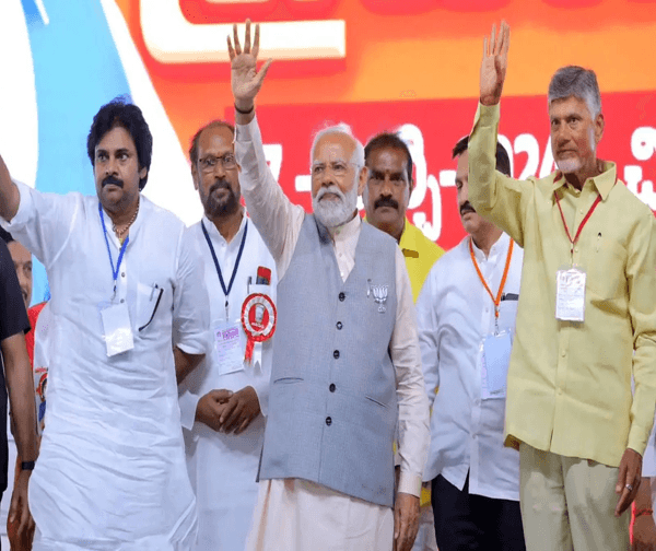 హైదరాబాద్‌లో మోదీ మార్క్ రాజకీయం.. మిత్రుల ఇళ్లకు ప్రధాని.. ప్రోటోకాల్ దాటిన స్నేహం! - Udayam Digital