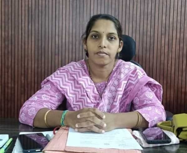 కార్వేటినగరంలో మహిళా ఓటర్లే అధికం - Udayam