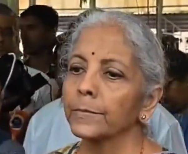 SIR ఫిర్యాదులపై కోర్టులను ఆశ్రయించవచ్చు: సీతారామన్