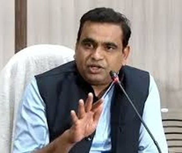 రాజకీయ దుమారం: ఆ ఇద్దరి రహస్యం బట్టబయలు - Udayam Digital