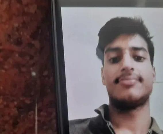 కోటాలో ఇద్దరు విద్యార్థుల మృతి