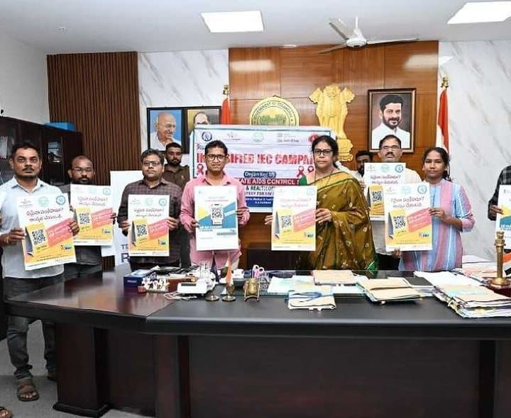 హెచ్‌ఐవీ, ఎయిడ్స్‌పై అవగాహన కల్పించాలి