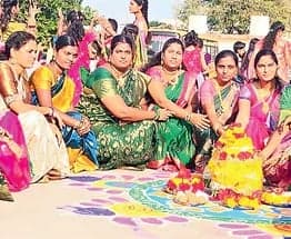 పూల పండుగ బతుకమ్మ సంబురాలు
