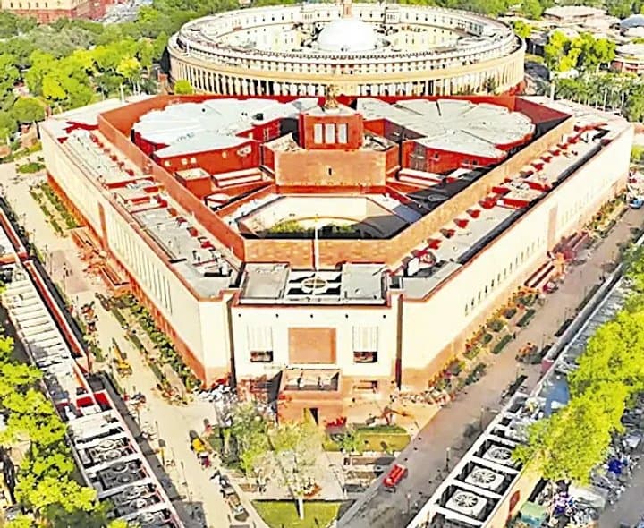 ప్రవేశపెట్టిన సెషన్‌లోనే 53% బిల్లులకు ఆమోదం