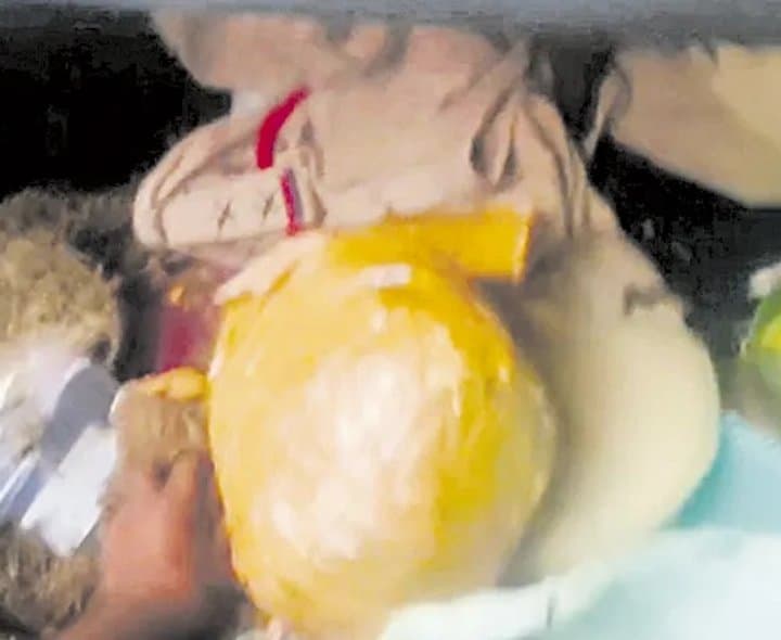 గంజాయి వెనుక గ్రానైట్‌ పార్టీ!
