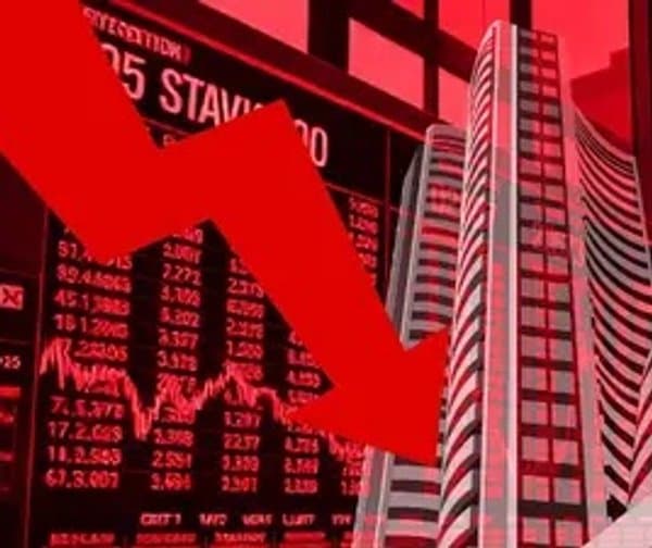 నష్టాల్లో స్టాక్ మార్కెట్లు: రూపాయి బలహీనత