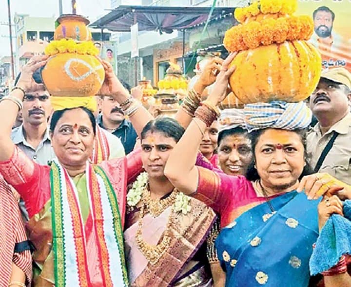 బీరన్న బోనాలకు భక్తుల వెల్లువ