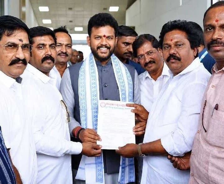 కర్నూలు విమానాశ్రయానికి ఉయ్యాలవాడ నరసింహారెడ్డి పేరు?