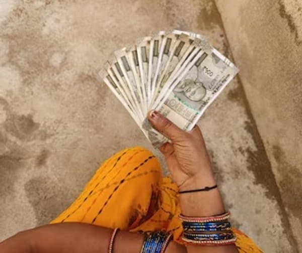 ఖాతాల్లోకి ‘తల్లికి వందనం’ నగదు