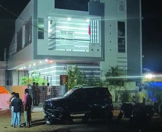 పులివెందులలో ఉద్రిక్తత