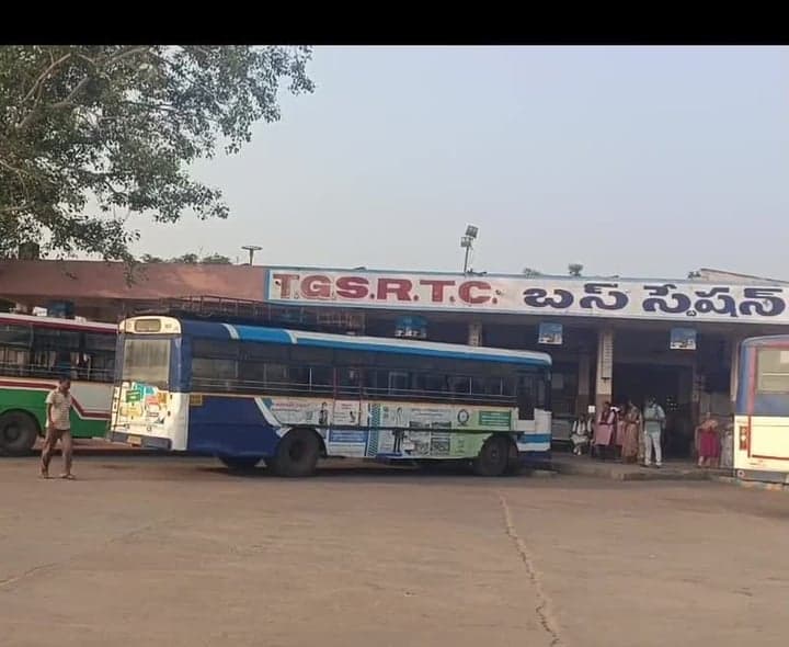 ఇల్లందు ఆర్టీసీ ఎన్నికల్లో 23% పోలింగ్‌ - Udayam