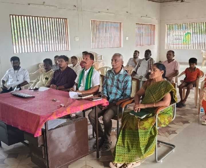 ప్రత్యామ్నాయ పంటలు వేయాలి: అధికారులు - Udayam