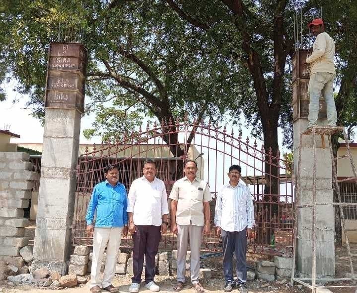 రాయమాల్‌పురం పాఠశాలకు ఆర్చ్ గేటు నిర్మాణం - Udayam