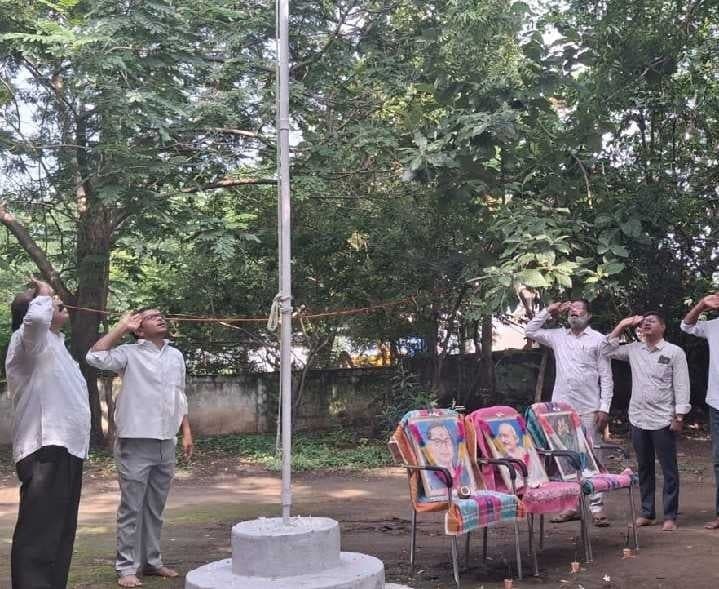 ప్రజలకు పథకాల ఫలాలు అందించాలి - Udayam
